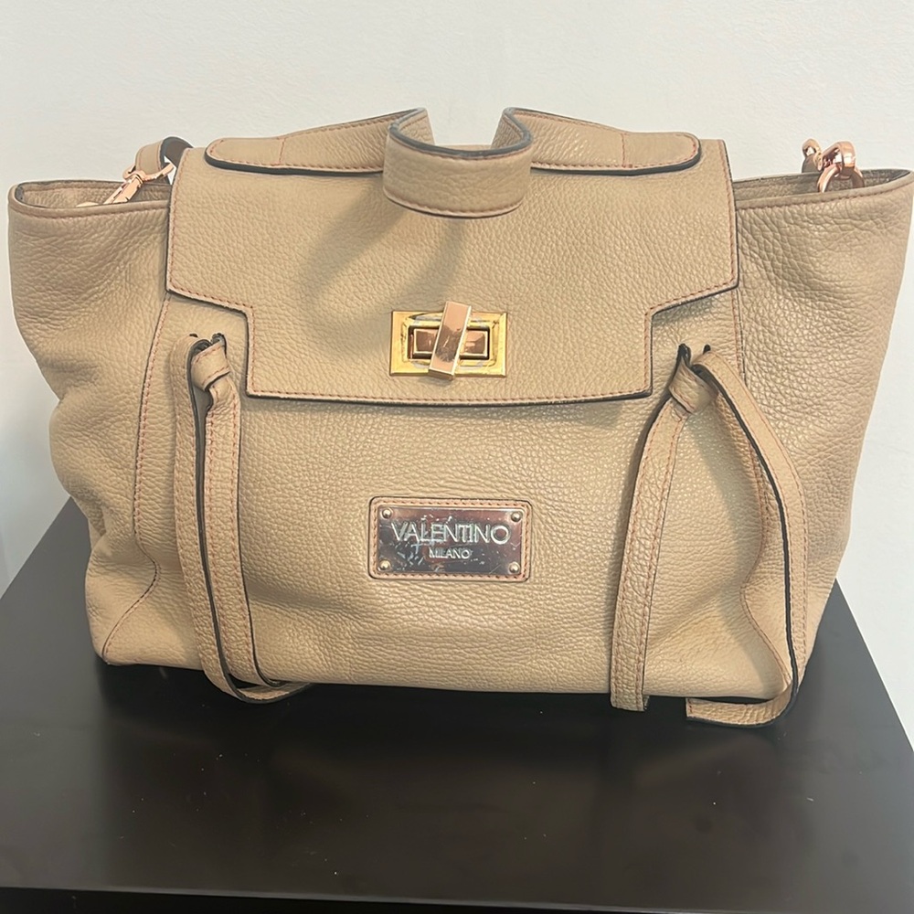 Elegant Beige Valentino Milano Handbag